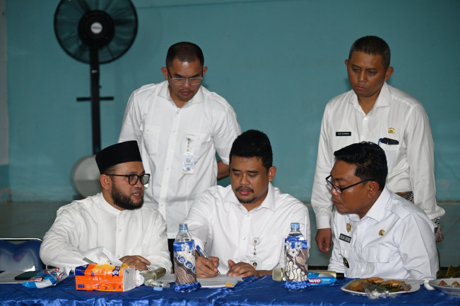 Gubernur Sumut melakukan pertemuan dengan Al-Washliyah dan Pemkab Deli Serdang. [Istimewa]